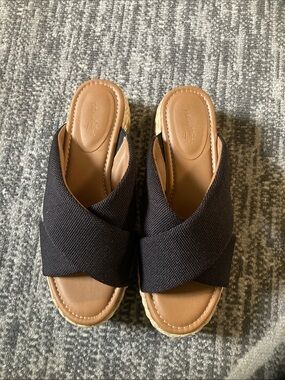 Universal Thread Black Crisscross Espadrille Wedge Mules